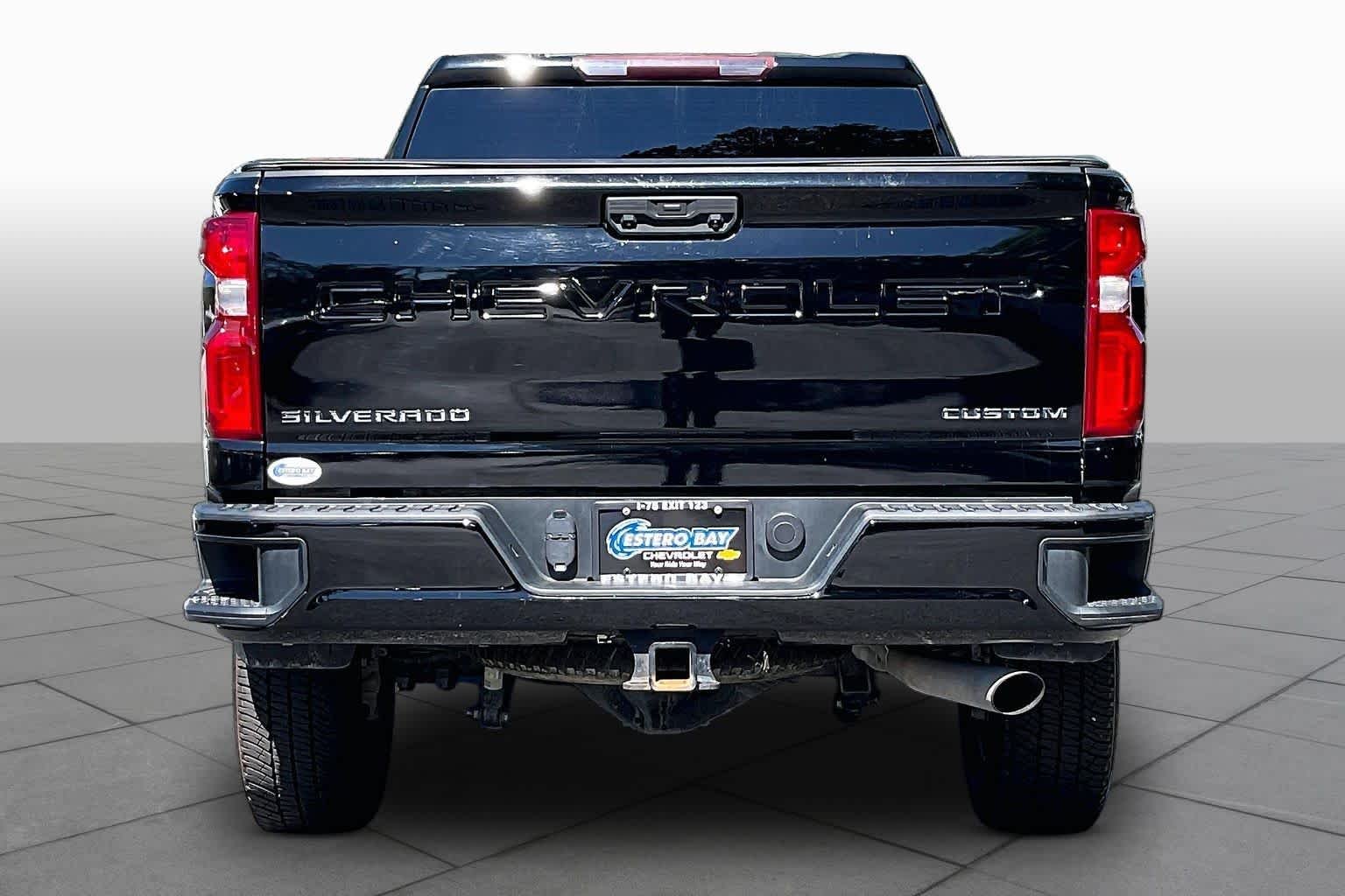 Used 2020 Black Chevrolet Custom image 5