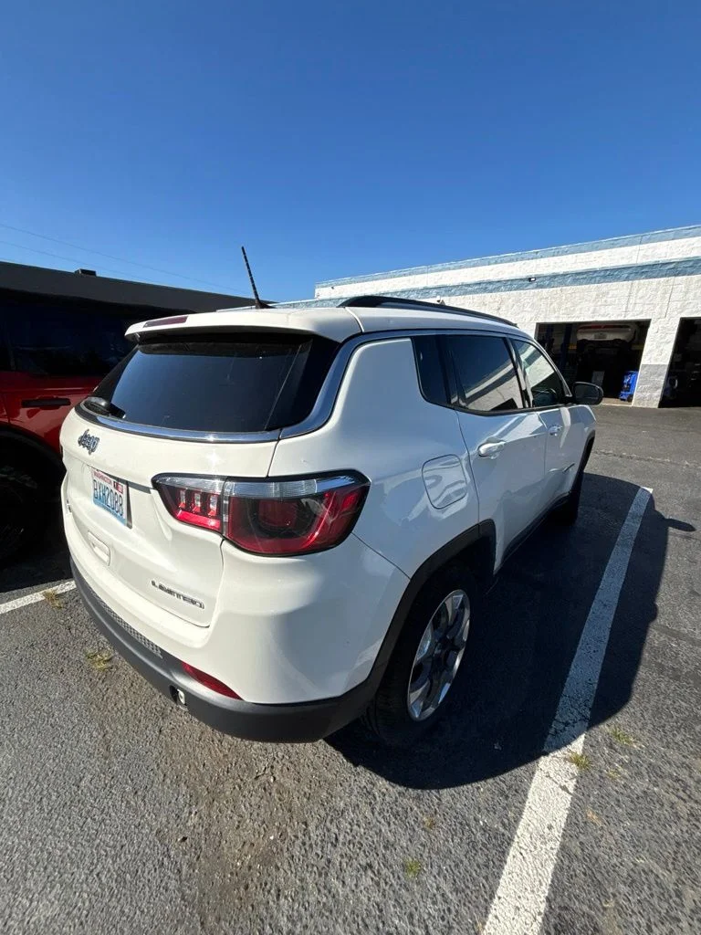 Used 2019 White Clearcoat Jeep Limited image 4
