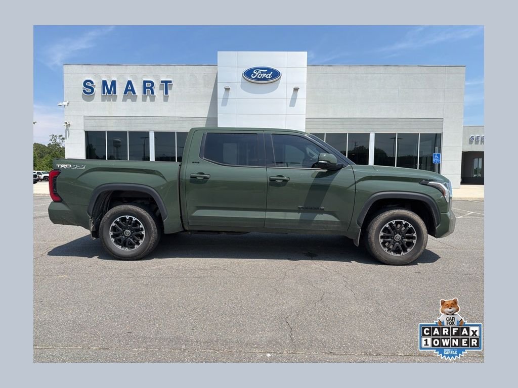 2022 Toyota Tundra SR5 3.4L 4WD CrewMax 5.5' Bed's photo