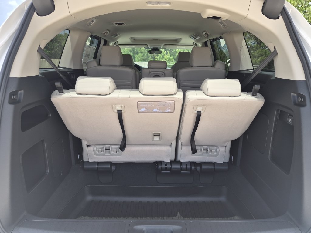 New 2027 Platinum White Pearl Honda EX-L image 18