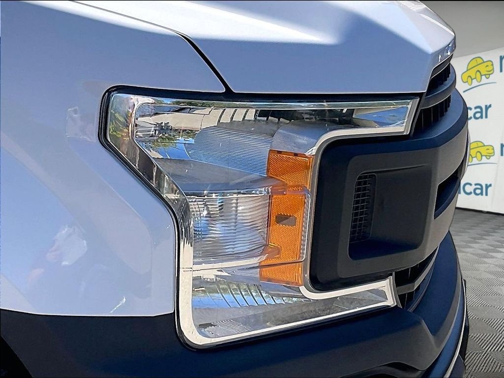 Used 2019 White Ford XL image 27