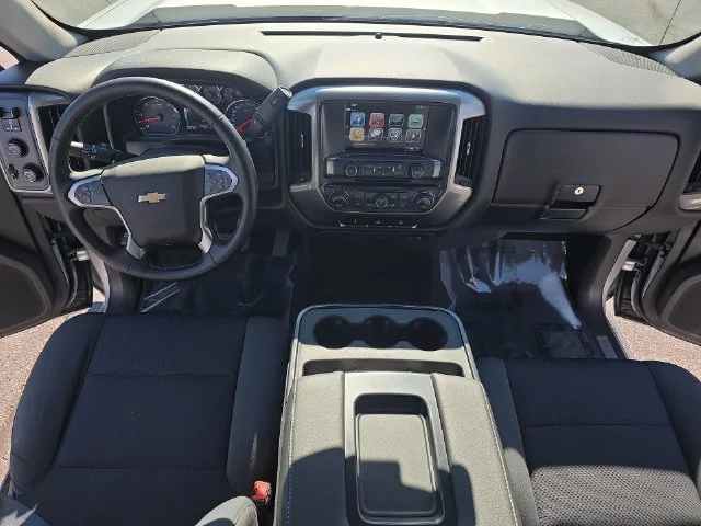 Used 2018 SILVER ICE METALLIC Chevrolet LT image 10