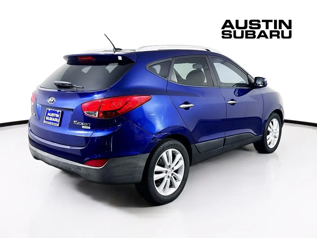 Used 2010 Blue Hyundai Limited image 7