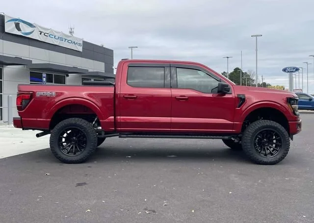 2025 Ford F-150 XLT - Photo 27