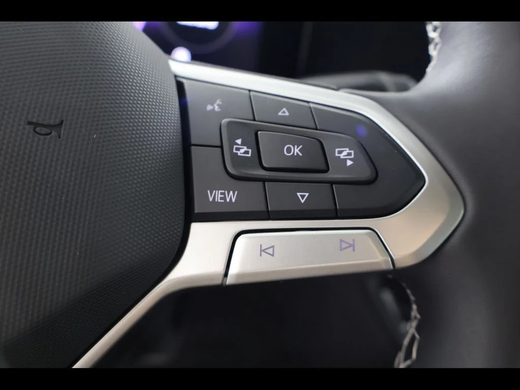 2026 Volkswagen Tiguan SE - Photo 22