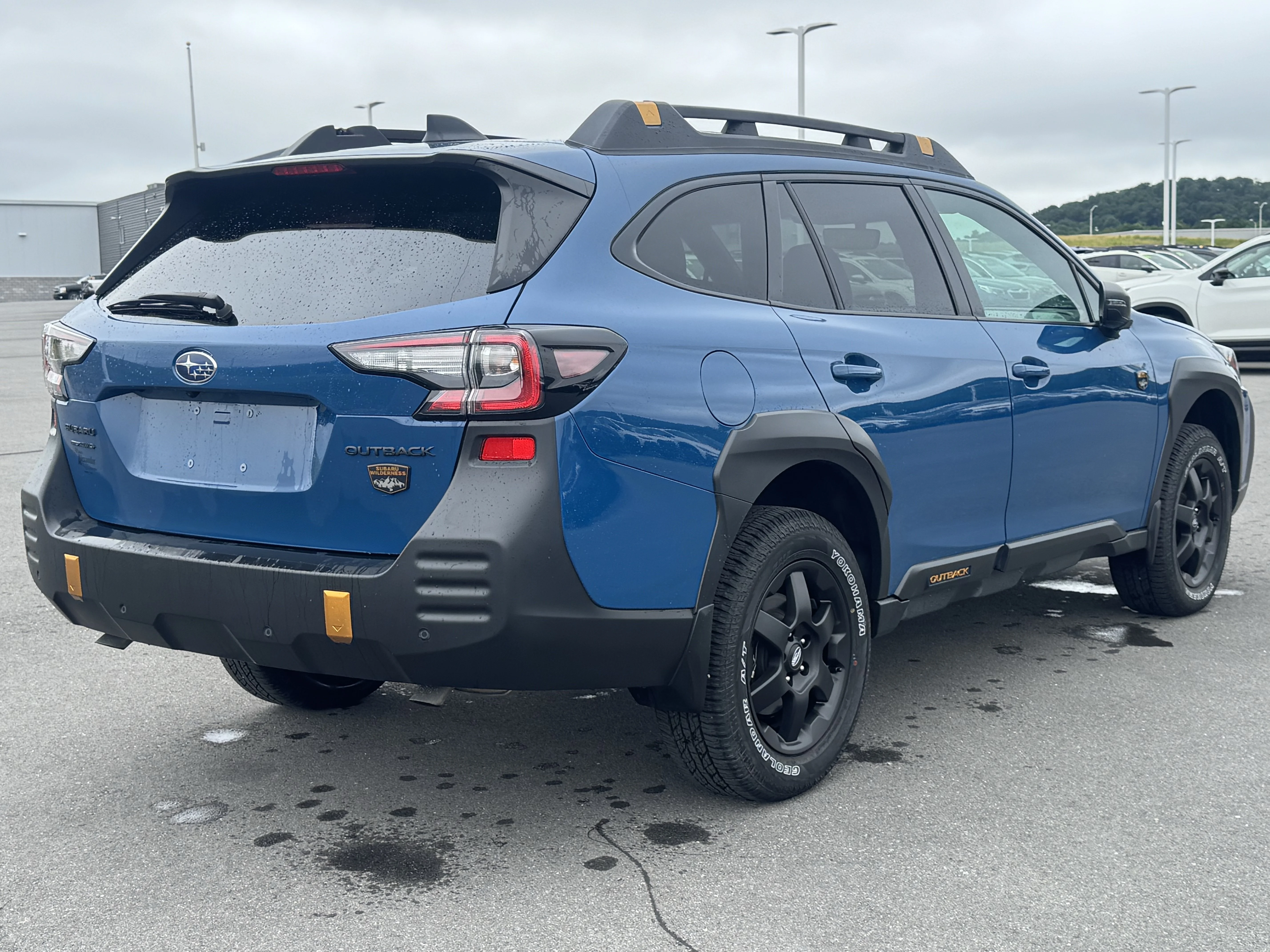 Used 2025 Geyser Blue Subaru Wilderness image 3