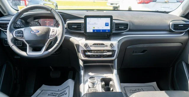 Used 2022 Gray Ford XLT image 14