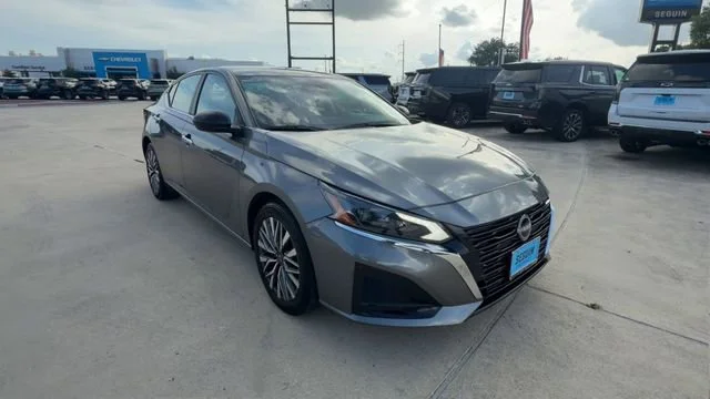 Used 2025 Nissan Altima SV with VIN 1N4BL4DV2SN349847 for sale in Seguin, TX