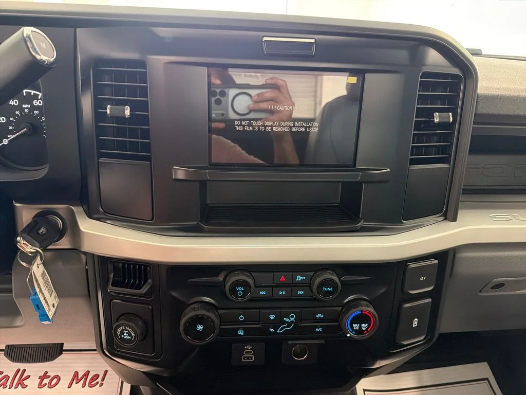 New 2026 Oxford White Ford F-250® XL image 17