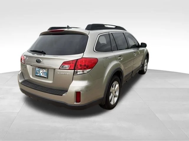 Used 2014 Gray Subaru 2.5i image 3