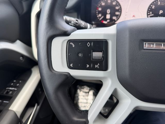 Used 2023 White Land Rover S image 22