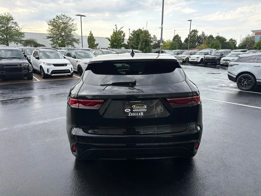 Used 2024 Santorini Black Metallic Jaguar P250 R-Dynamic S image 4