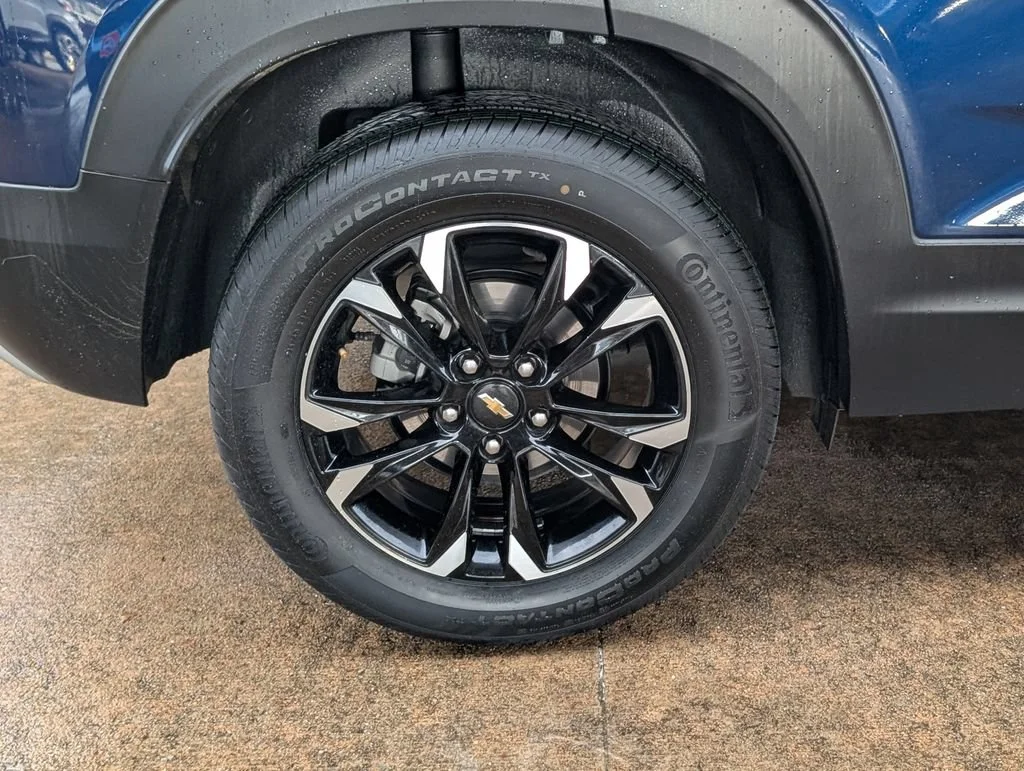 Certified Used 2023 Blue Glow Metallic Chevrolet LT image 3