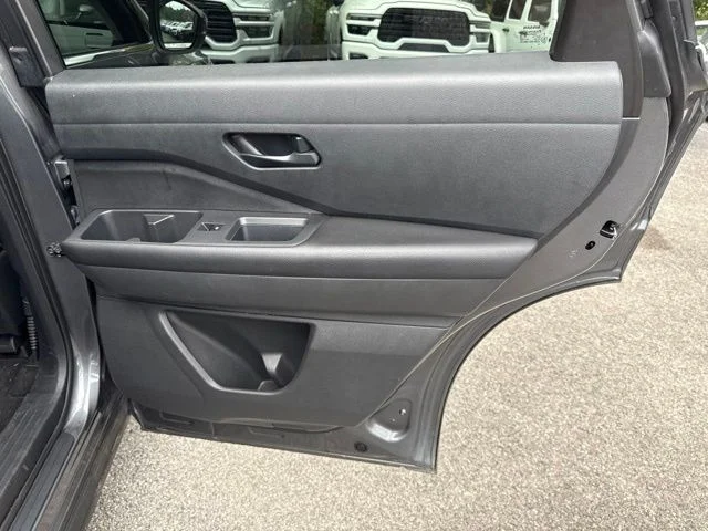 Used 2025 Gray Nissan SV image 23