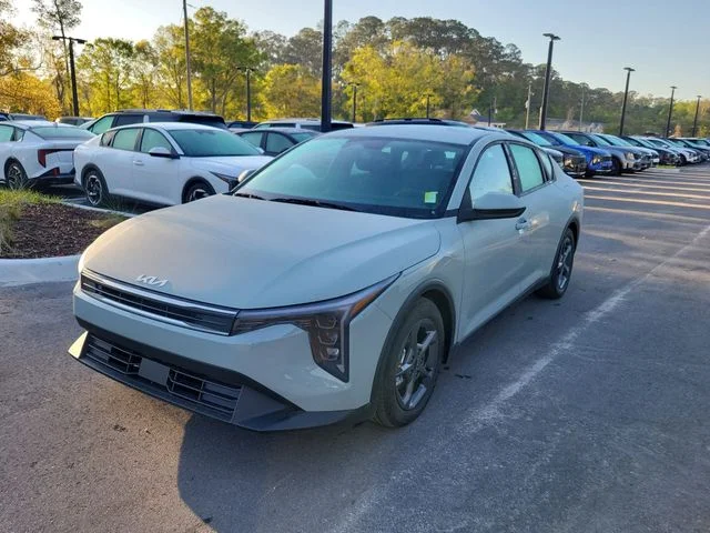 New 2026 Morning Haze Kia LXS image 4