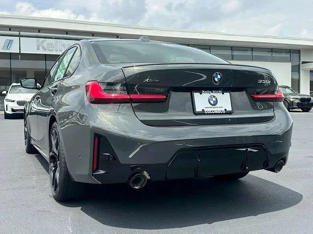 New 2026 Dravit Grey Metallic BMW 330i NA xDrive image 3