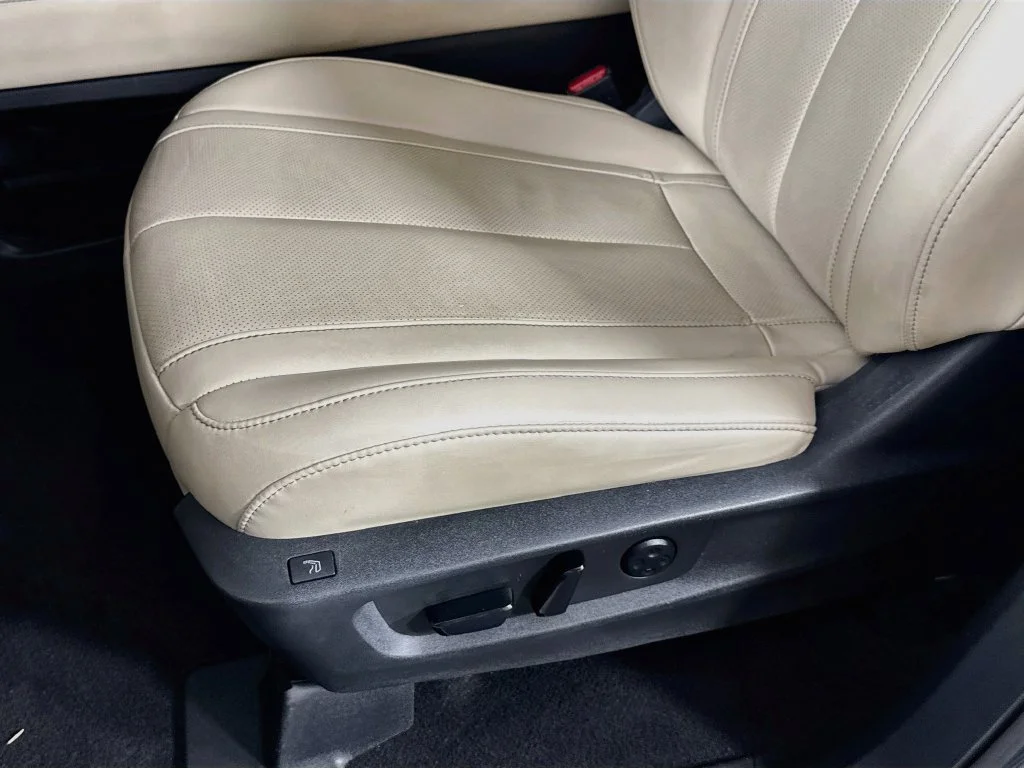Certified Used 2023 Blue INFINITI Sensory image 26