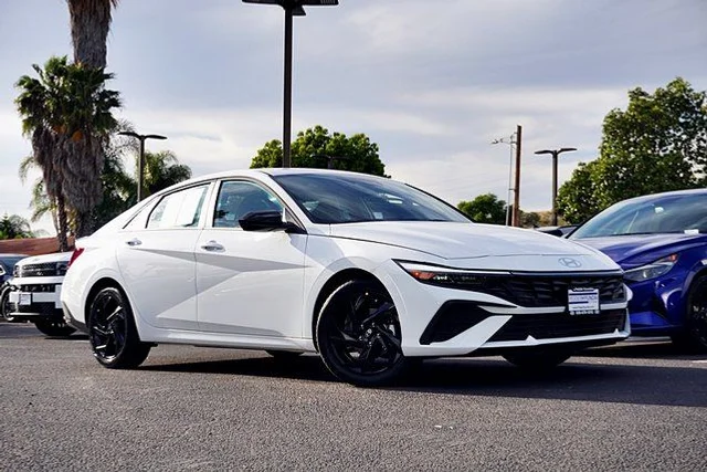 2026 Hyundai Elantra SEL Sport