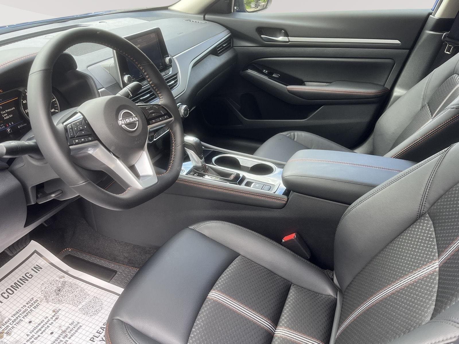 Used 2025 Bluestone Pearl Nissan SR image 26