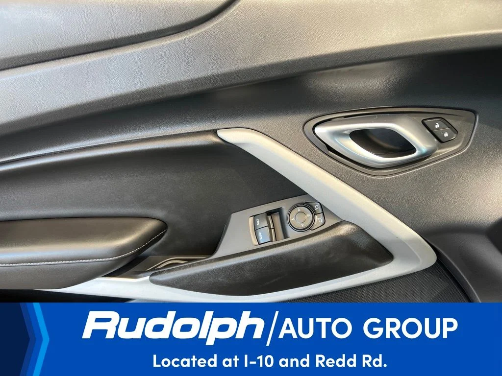 Used 2022 Summit White Chevrolet 1LT image 9