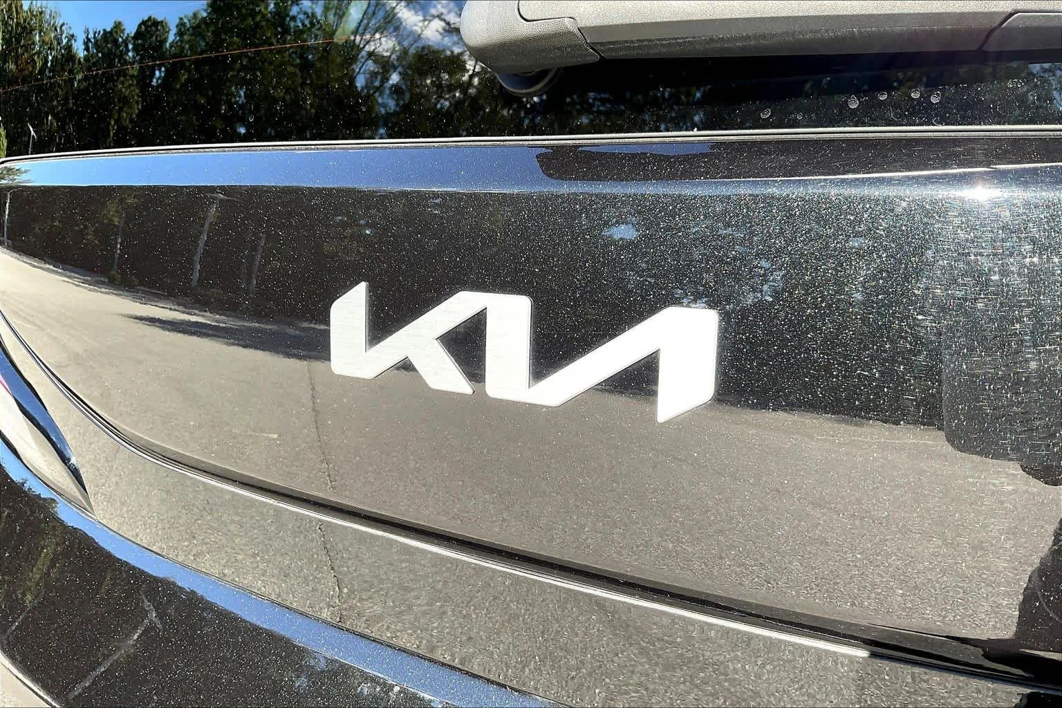 Used 2025 Fusion Black Kia LX image 30