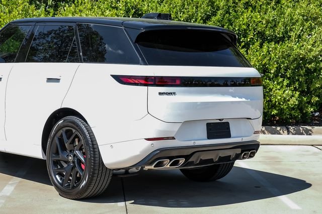 Certified Used 2025 White Land Rover Autobiography image 15