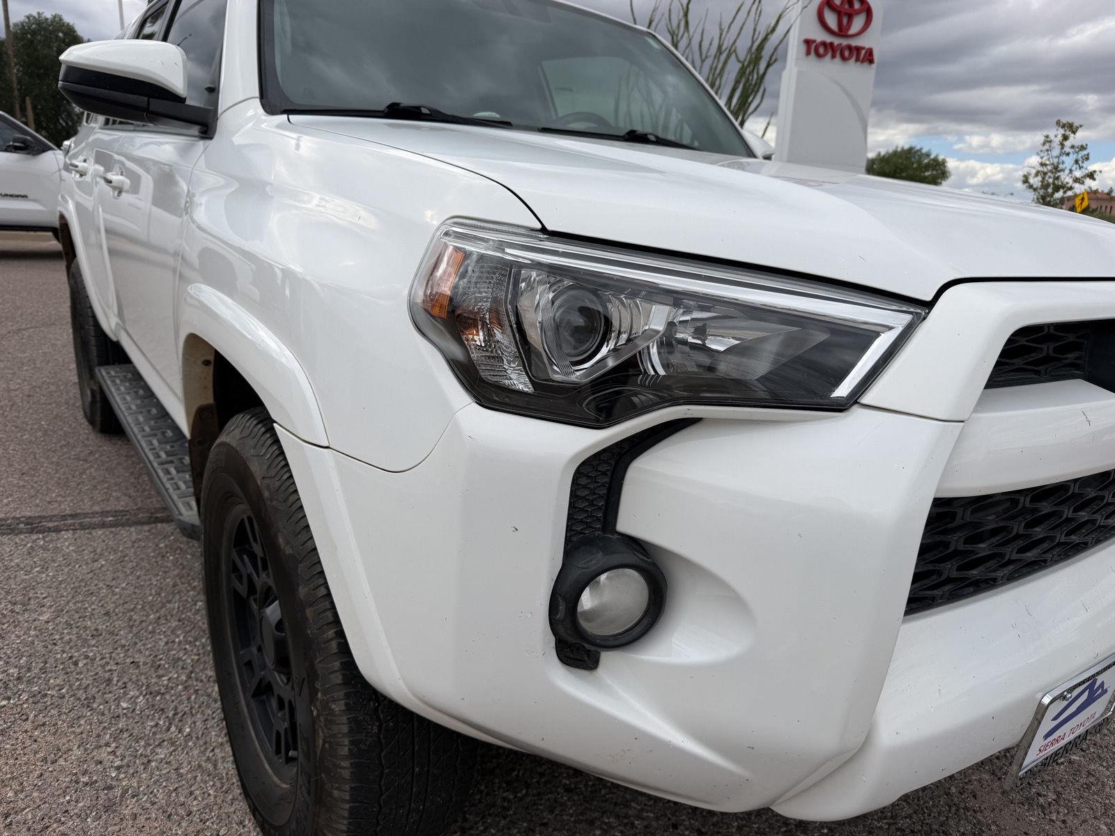 Used 2017 Super White Toyota SR5 image 14