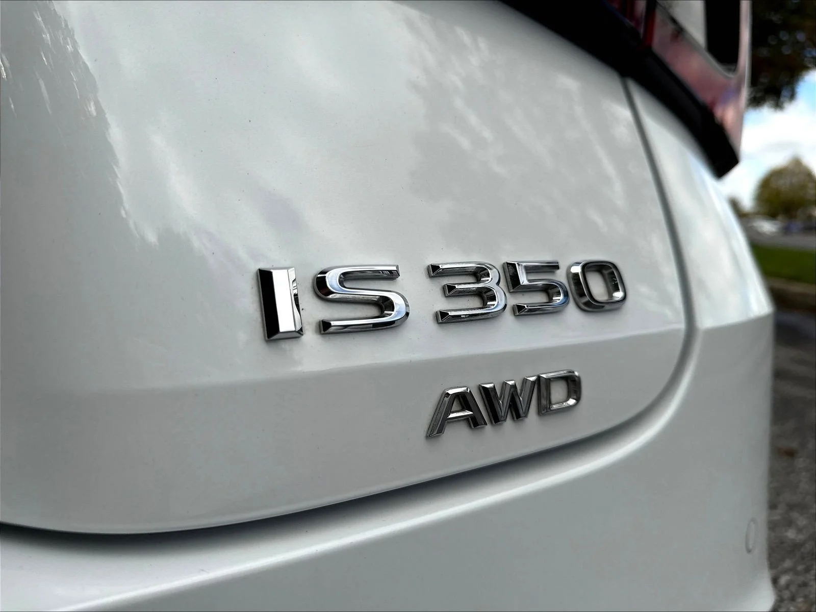 Certified Used 2025 Ultra White Lexus  image 26