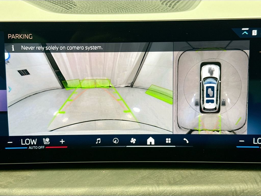 New 2027 Alpine White BMW xDrive40i image 15