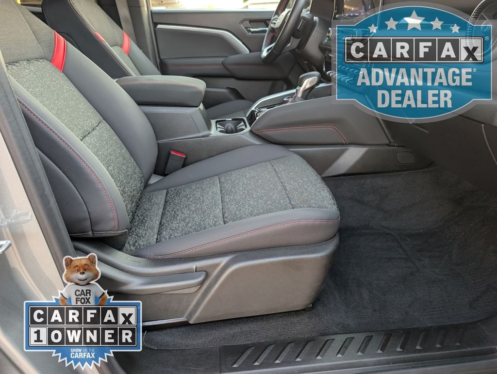 Used 2025 Gray Chevrolet Z71 image 24
