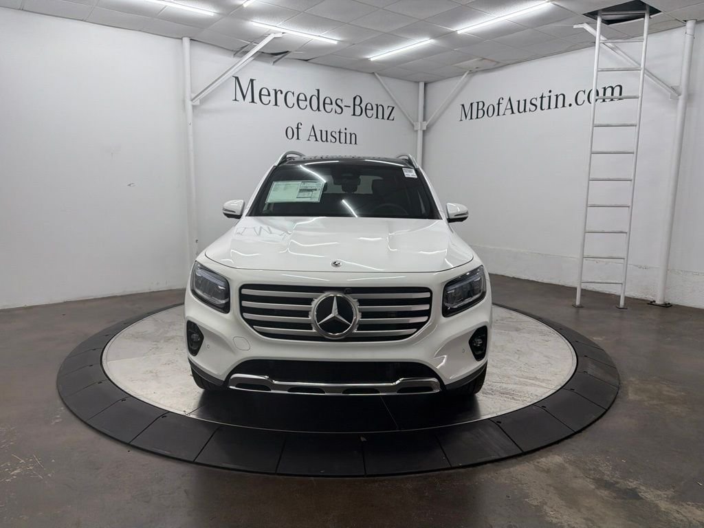 New 2026 Polar White Mercedes-Benz GLB 250 image 2