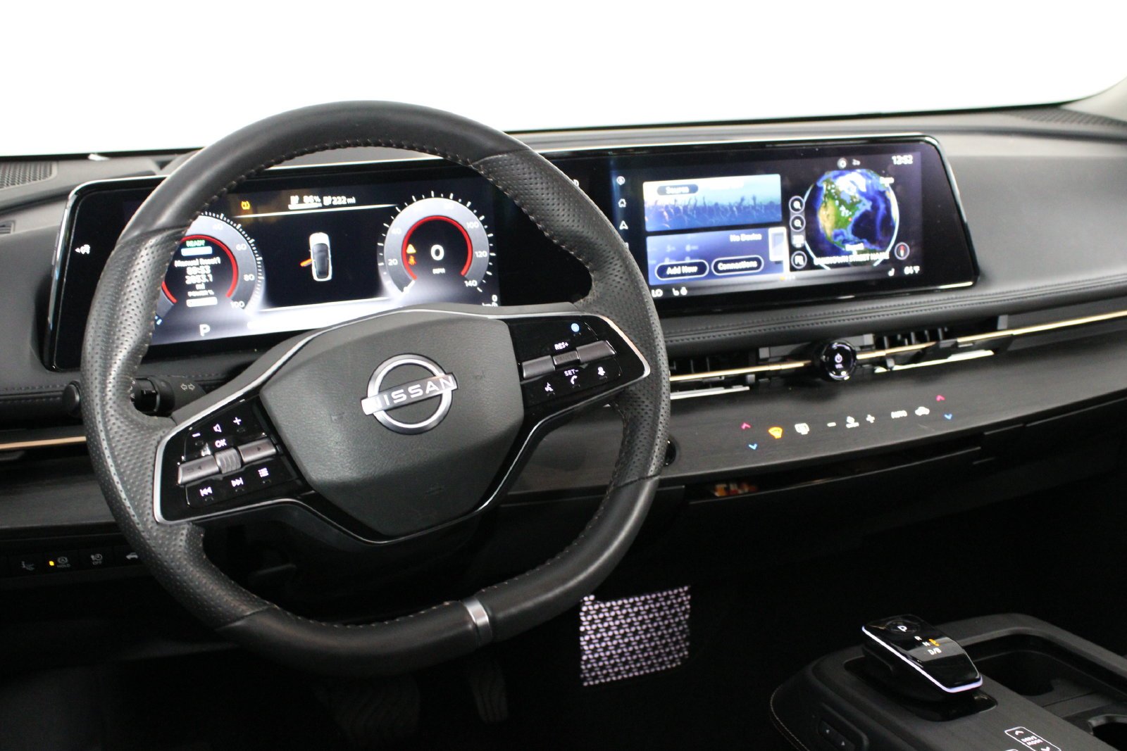 Used 2024 White Nissan EVOLVE+ e-4ORCE image 2