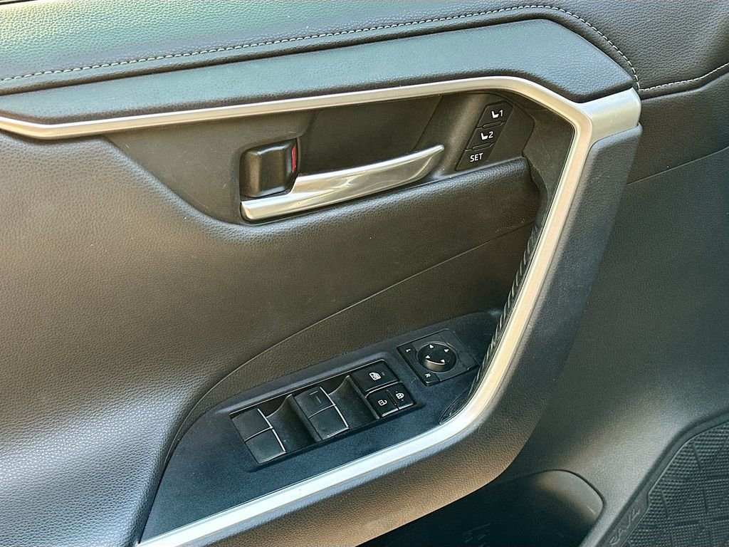 Used 2019 Gray Toyota Limited image 18