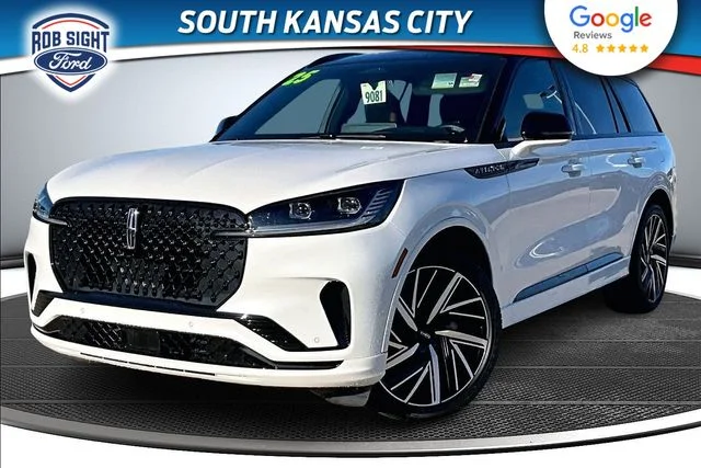 2025 Lincoln Aviator Black Label AWD's photo