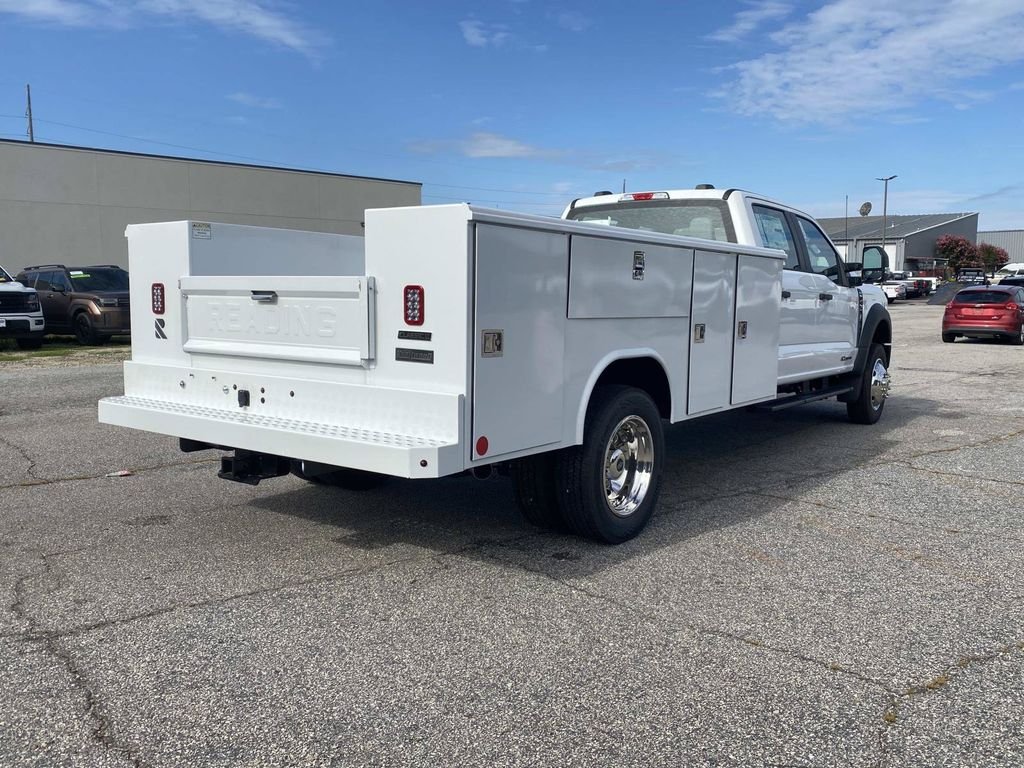 New 2026 Oxford White Ford F-450® XL image 3