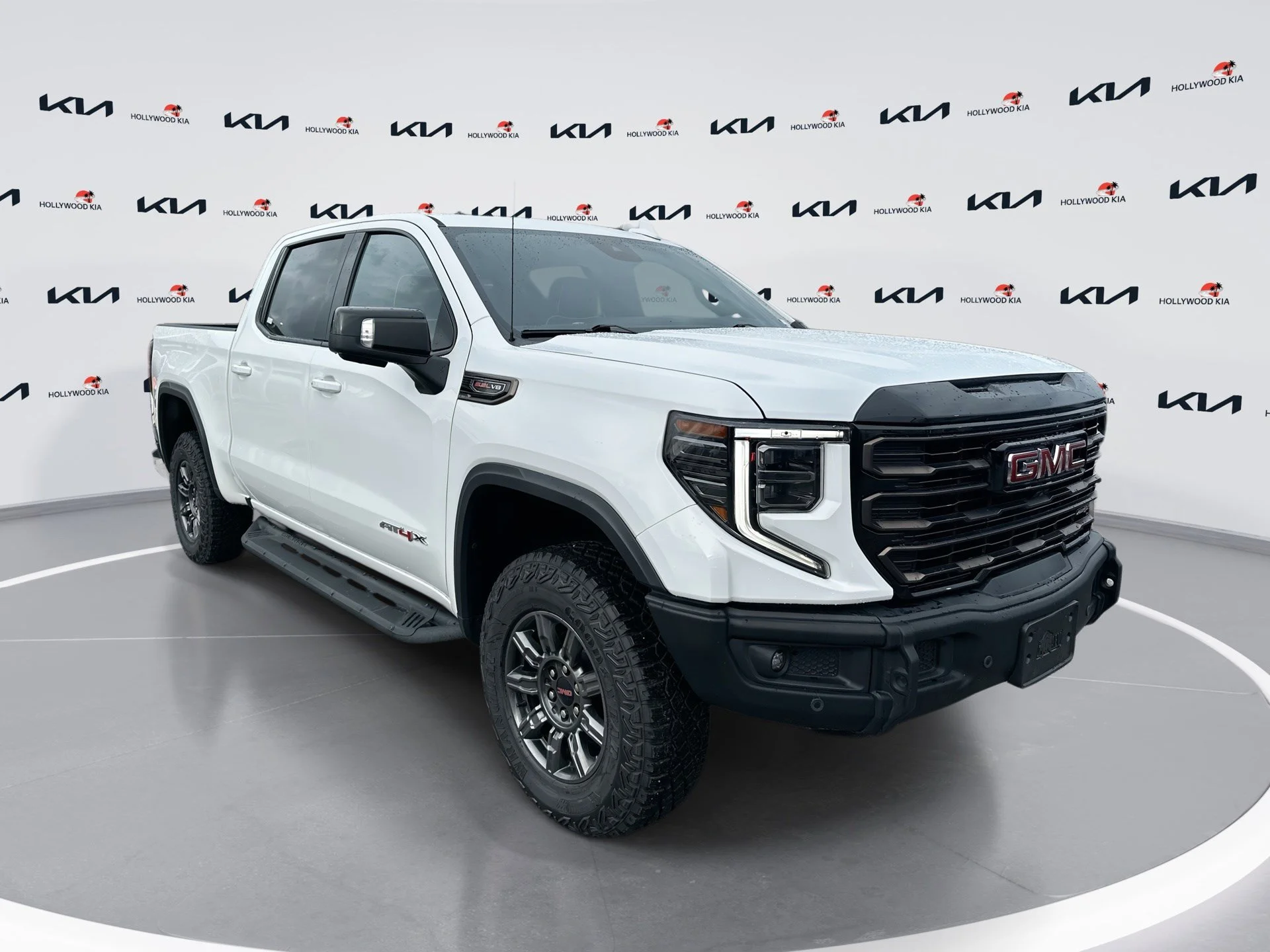 2024 GMC Sierra 4WD Crew Cab Short Box AT4X's photo