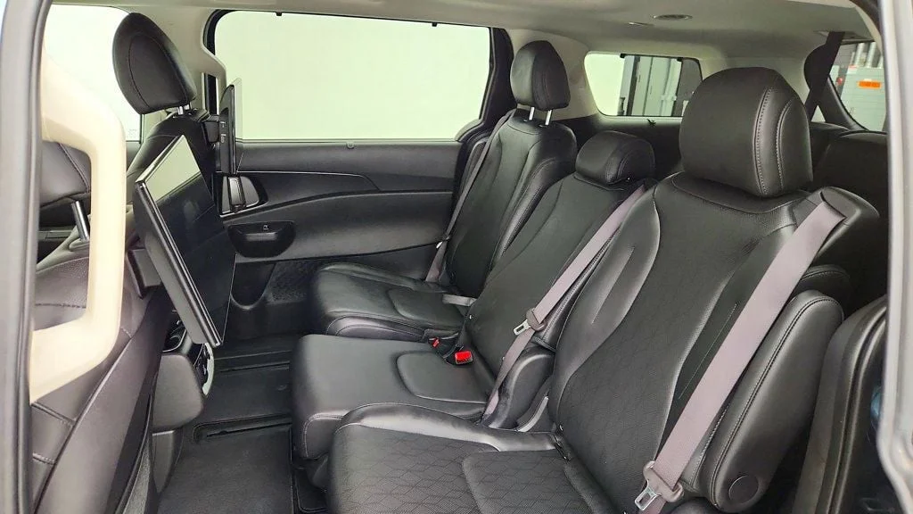 Used 2025 Astra Blue Kia SX FWD Dark Edition w/ Rear Seat Entertainment & Tow Hitch image 22
