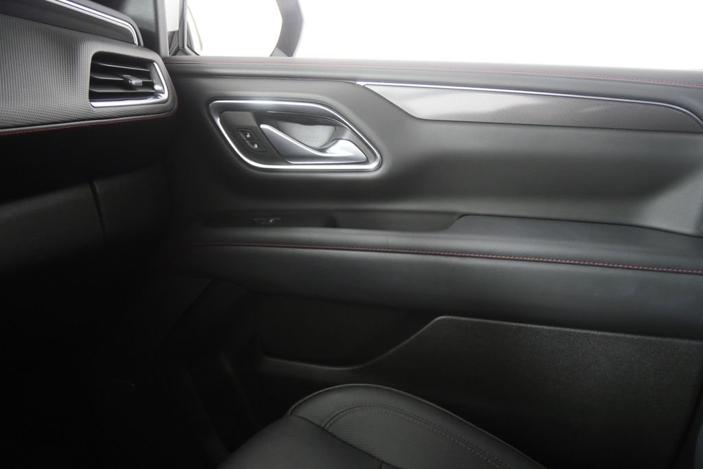 Used 2022 Summit White Chevrolet RST image 28