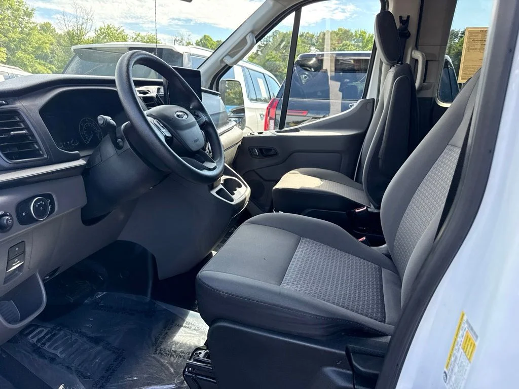 Used 2024 White Ford XLT image 3