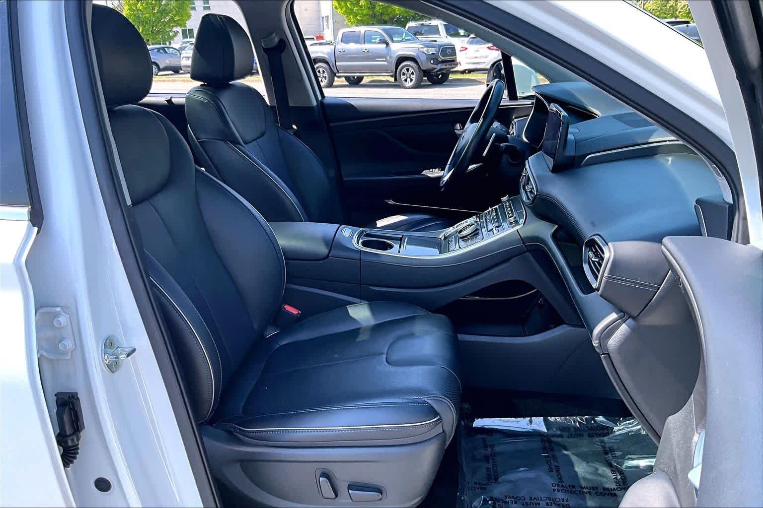 Used 2022 Quartz White Hyundai Limited image 9