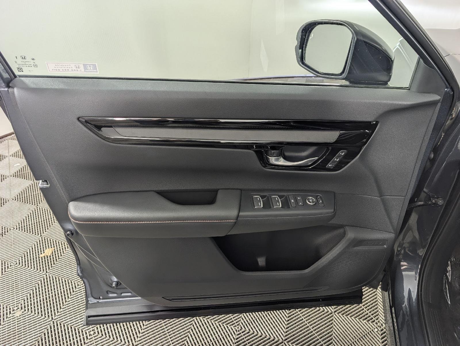 2025 Honda CR-V Sport Touring - Photo 11