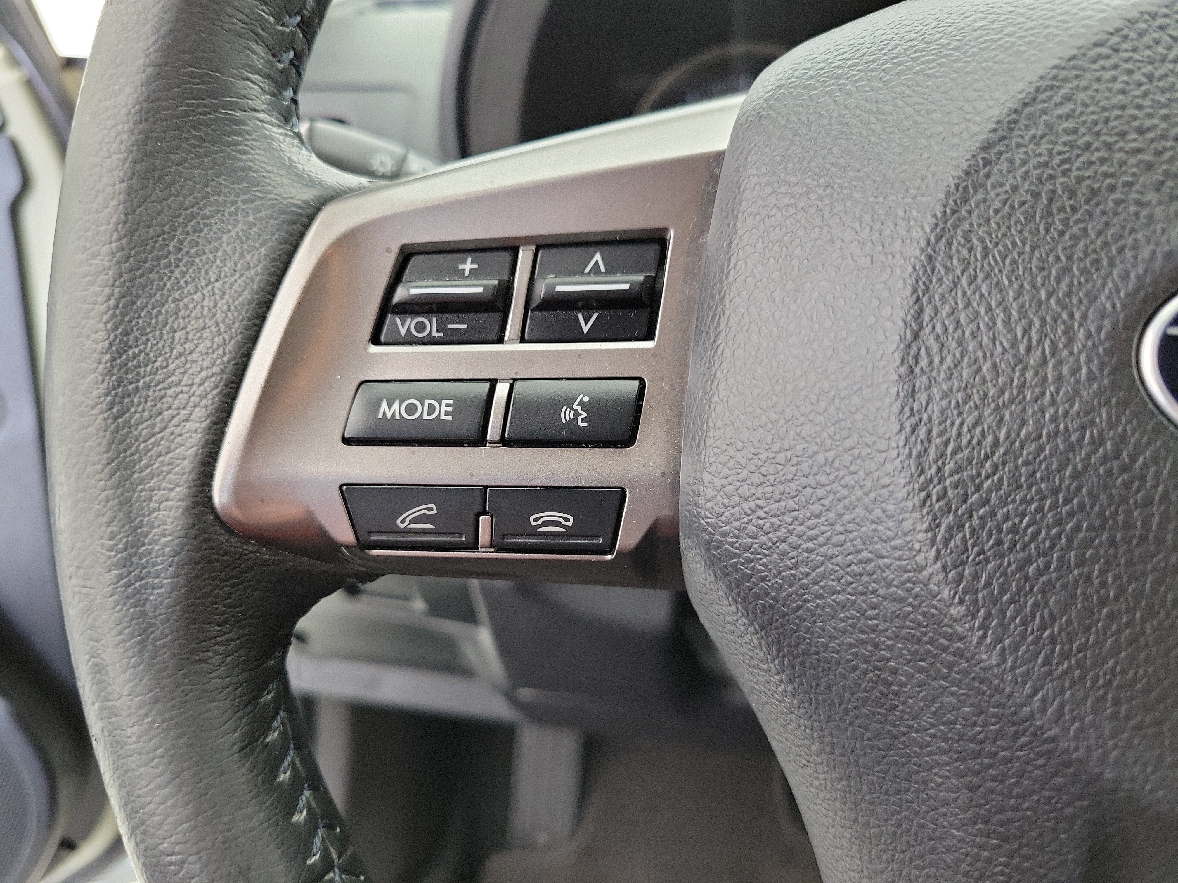 Used 2014 Desert Khaki Subaru 2.0i Limited image 22