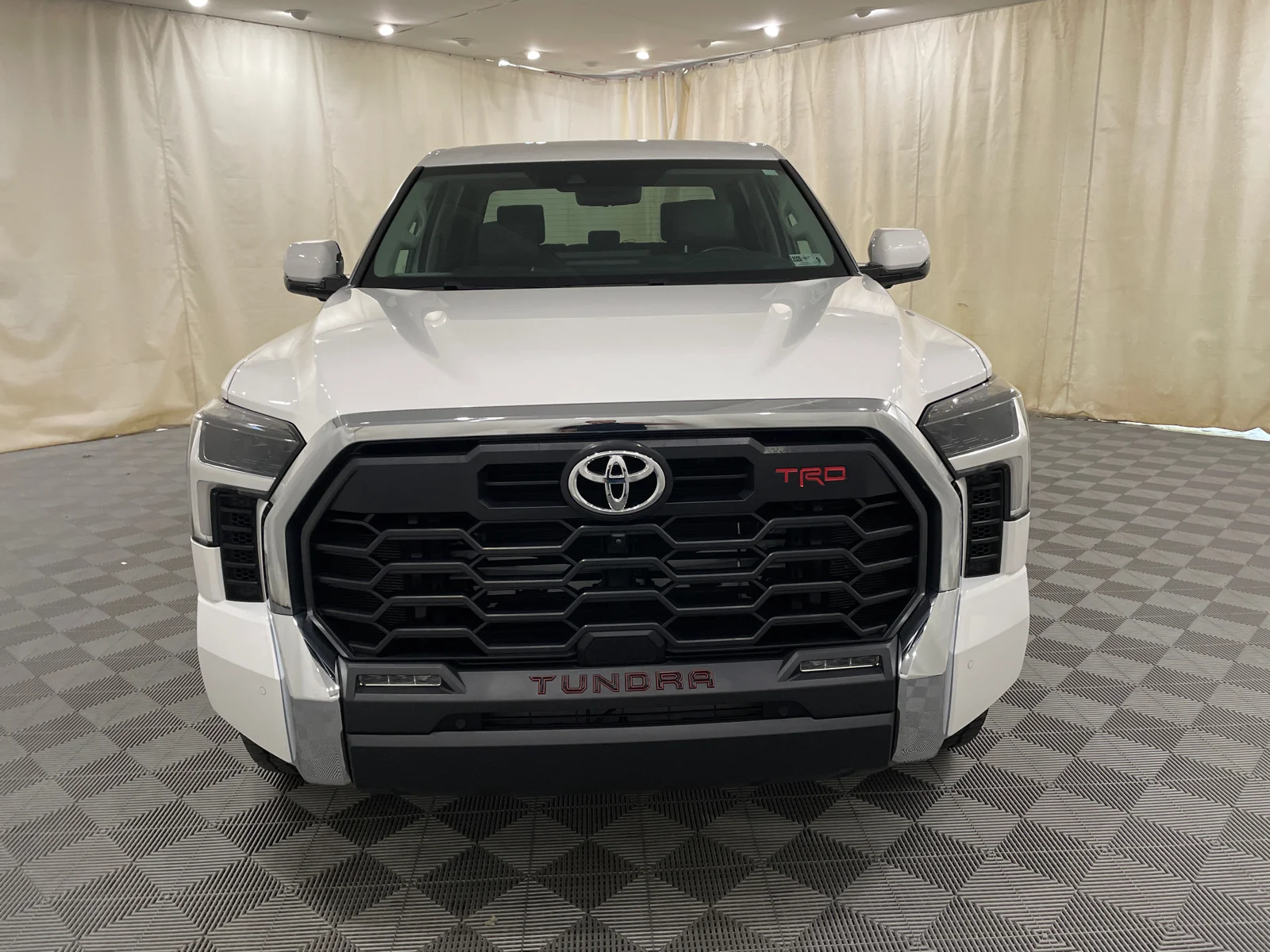 Used 2024 Ice Cap Toyota SR5 image 2