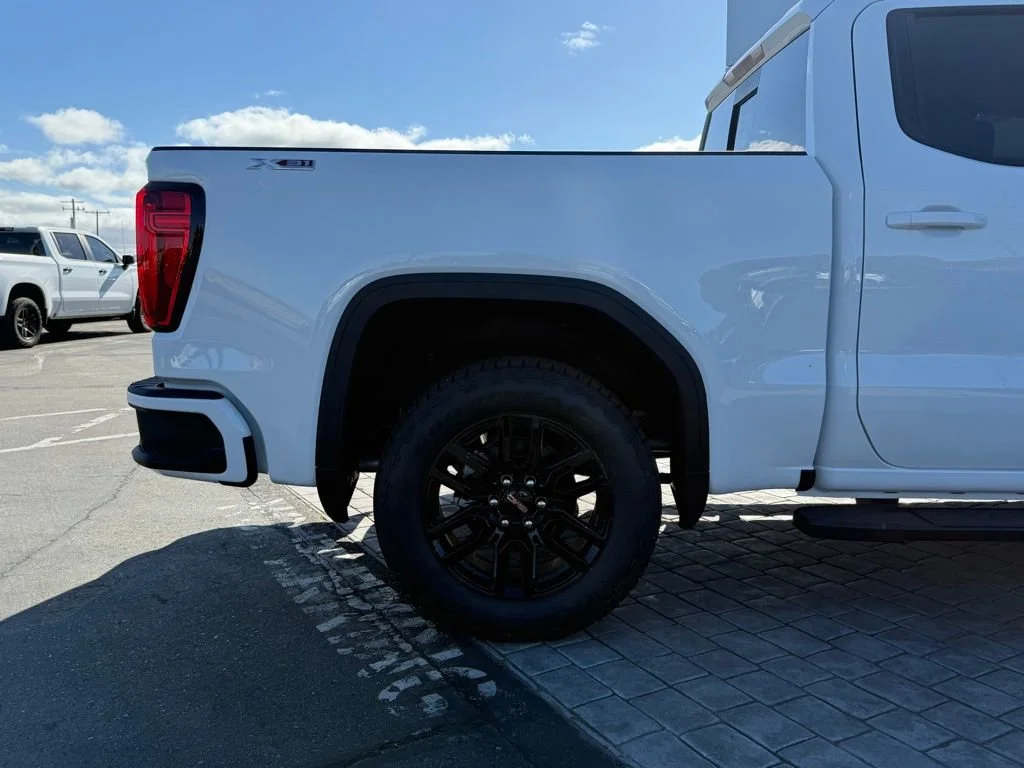 New 2026 Summit White GMC Elevation image 7