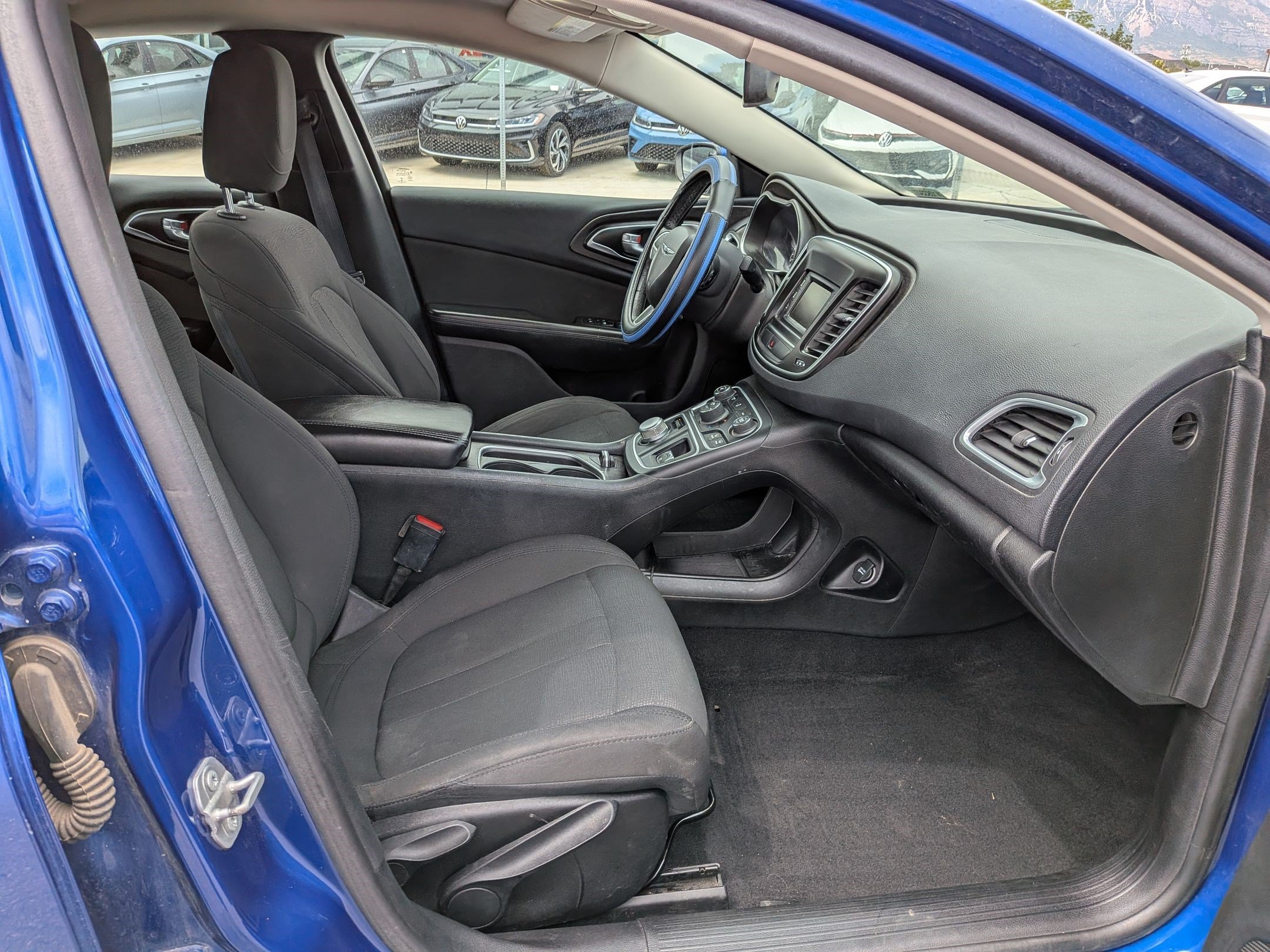 Used 2016 Vivid Blue Pearlcoat Chrysler Limited image 29