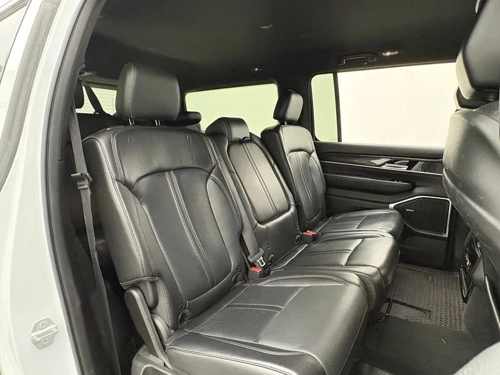 Used 2023 Bright White Clearcoat Jeep Base image 36