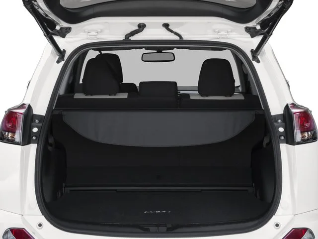 Used 2016 Classic Silver Metallic Toyota Limited image 14