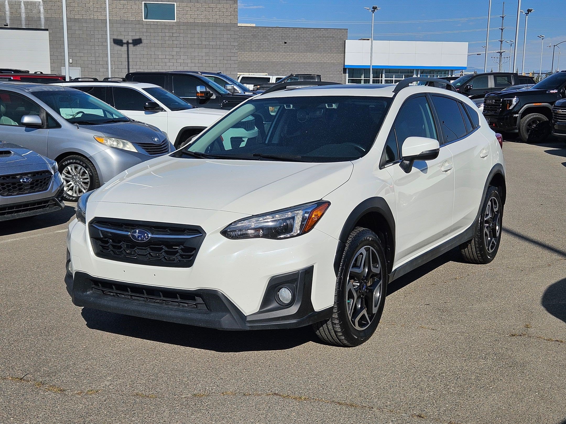 Used 2019 Crystal White Pearl Subaru Limited image 8