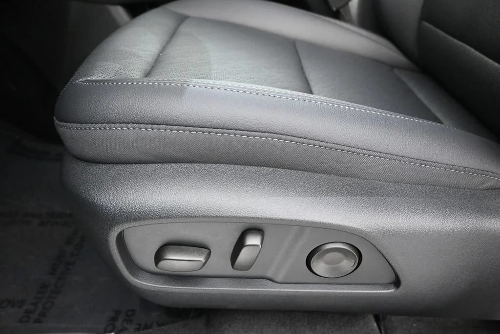 2026 Chevrolet Equinox LT - Photo 21