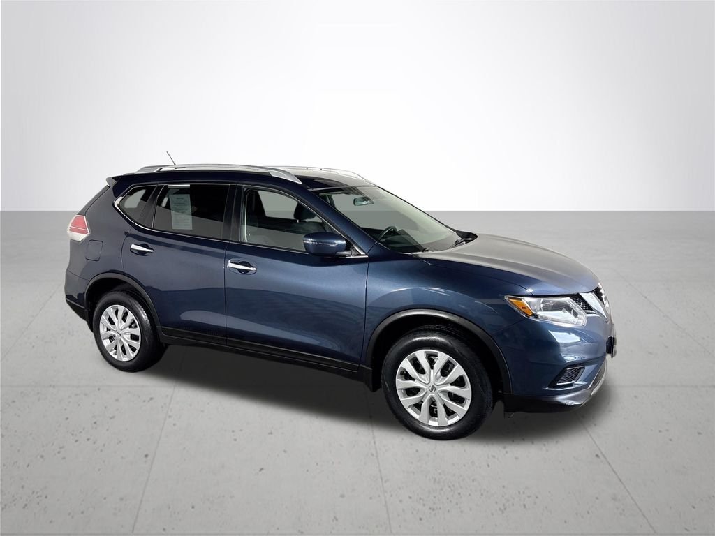 Used 2016 Blue Nissan S image 4